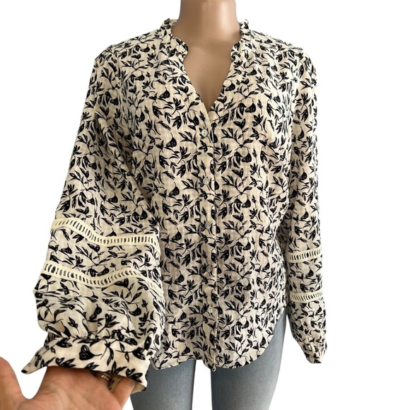 Haver + Blair London Floral Black and White Long Sleeve Top - Picture 3 of 9